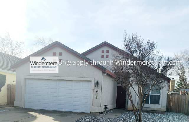 Rosemont Home Available Now! - 4237 Hedge Avenue, Rosemont, CA 95826