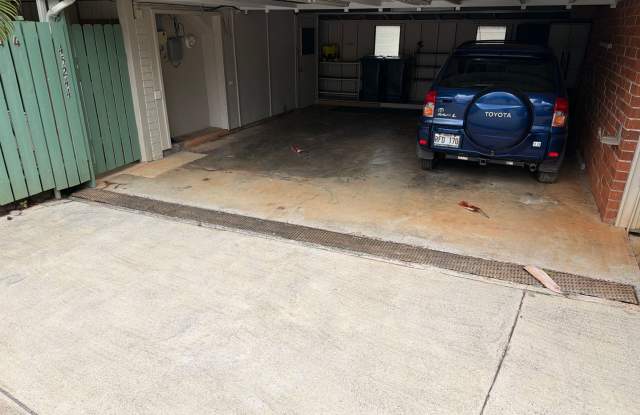 3 Bedroom 2 Bath Single Family Home with Pool Gallery 3