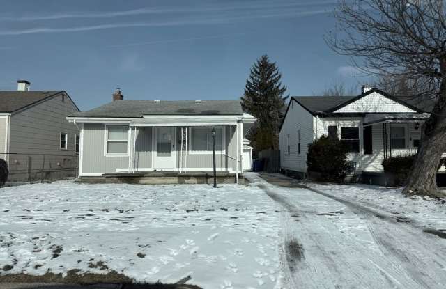 3 Bedroom Ranch in Warren. photos photos