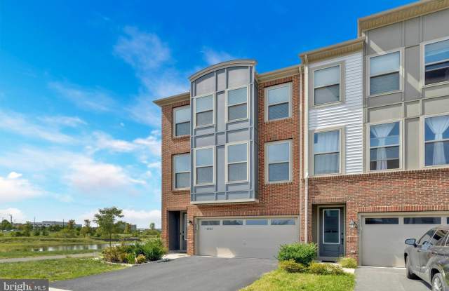 42502 DOGWOOD GLEN SQUARE - 42502 Dogwood Glen Square, Arcola, VA 20166