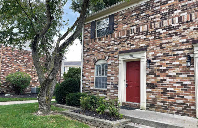 2575 Olde Hill Court N. photos photos