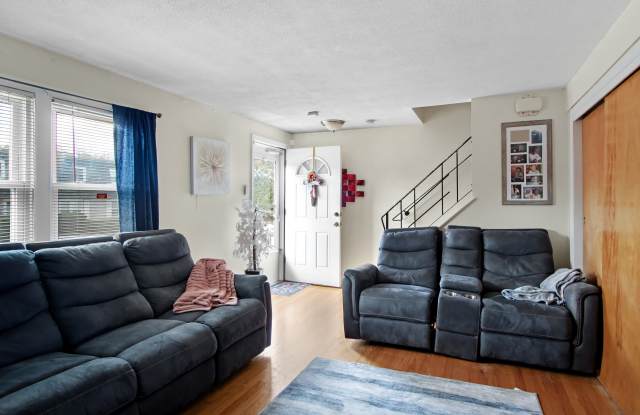 26 Moreland Avenue photos photos