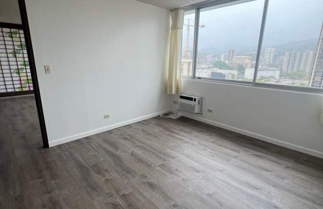2 Bedroom 2 Full-Bath with covered parking Kapiolani Terrace Gallery 1