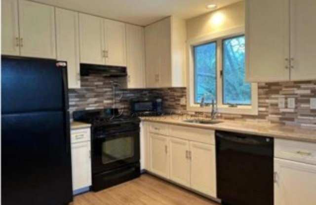 40 Treasure Road - 40 Treasure Road, Baiting Hollow, NY 11901
