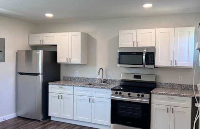 Beautifully remodeled and completed 1 bedroom Gallery 2