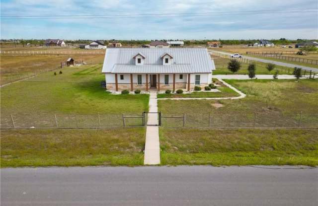 104 N J Hernandez Street photos photos