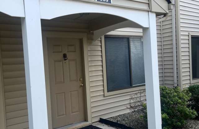 505 GREGORYS WAY photos photos
