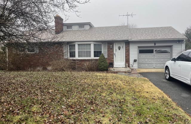 9 Wickatunk Road - 9 Wickatunk Road, Monmouth County, NJ 07726