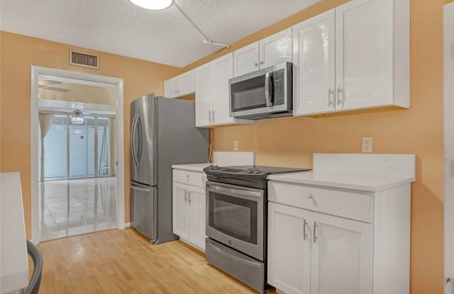 6850 10th Avenue photos photos