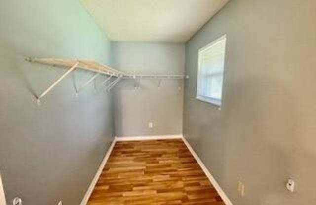 5418 TEAKWOOD LN Gallery 3