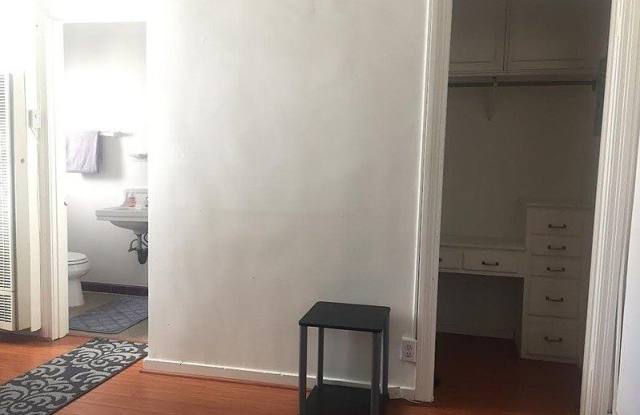 7900 Beverly Boulevard Gallery 2