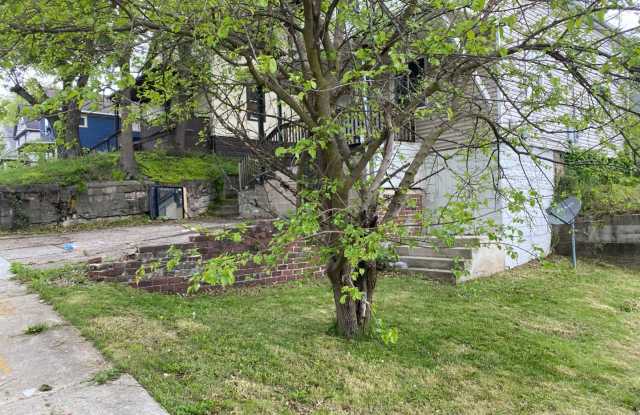 Spacious 2-Bedroom Home for Lease in Akron Gallery 3