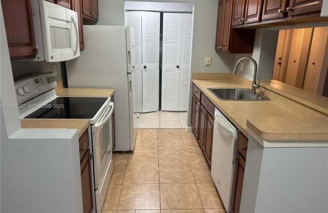 9855 Westview Dr photos photos