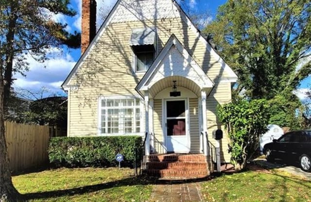 1209 Jefferson Street - 1209 Jefferson Street, Chesapeake, VA 23324