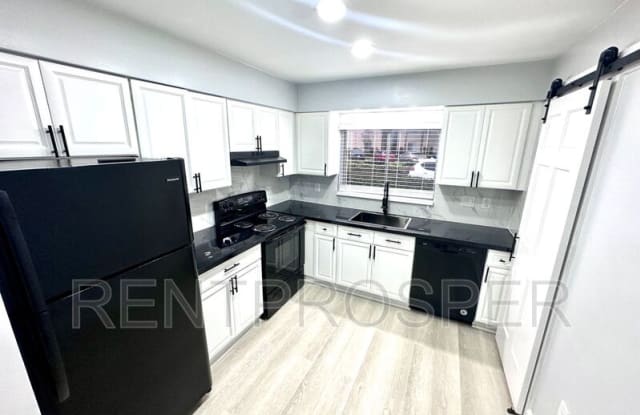 4267 S. Semoran Blvd - 4267 South Semoran Boulevard, Orlando, FL 32822