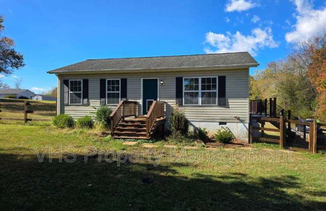 10989 Muddy Run Lane - 10989 Muddy Run Lane, Culpeper County, VA 22701
