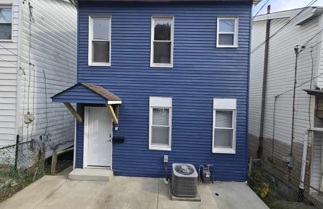 213 Amabell Street - 213 Amabell Street, Pittsburgh, PA 15211