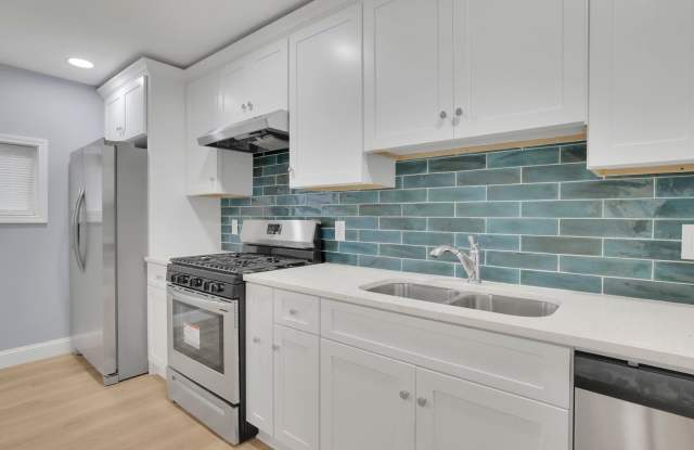 Apply TODAY! - 40 Candlelight Lane Southwest, Atlanta, GA 30331