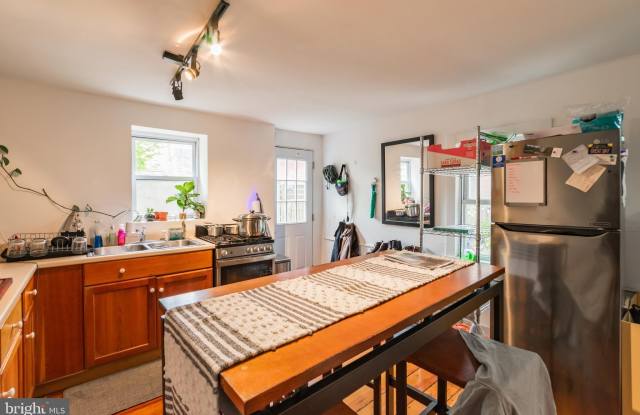1221 MARLBOROUGH STREET photos photos