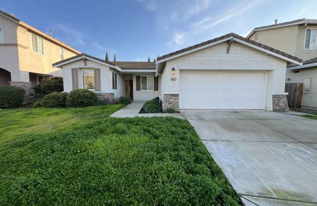Residential 3 bed 2 bath in Elk grove photos photos