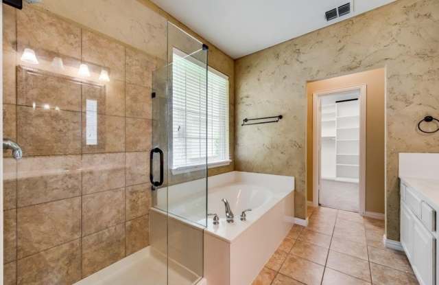 15962 Twin Cove Drive Gallery 4