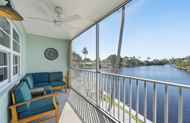 801 NE 18th Ct photos photos