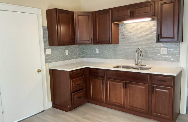 3 bedroom single family home - 3925 North 14th Street, Milwaukee, WI 53206