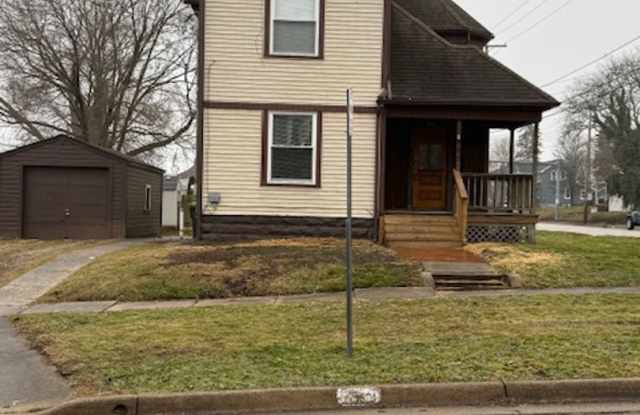 One Bedroom Duplex ( first floor) $1160 photos photos