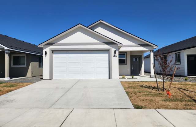 Beautiful NEW home in South Richland photos photos