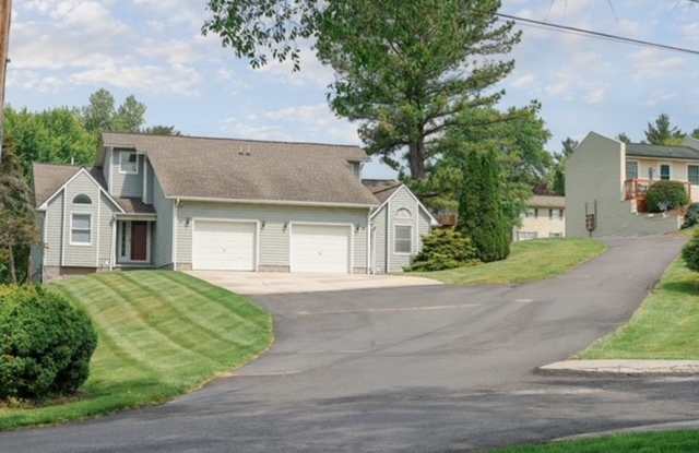 3 bed, 2 bath condo ready for move-in. photos photos