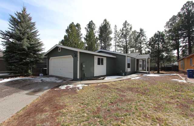 ** LEASE PENDING Parkside 3-Bedroom Home in Railroad Springs | Updated Interior | 2-Car Garage photos photos