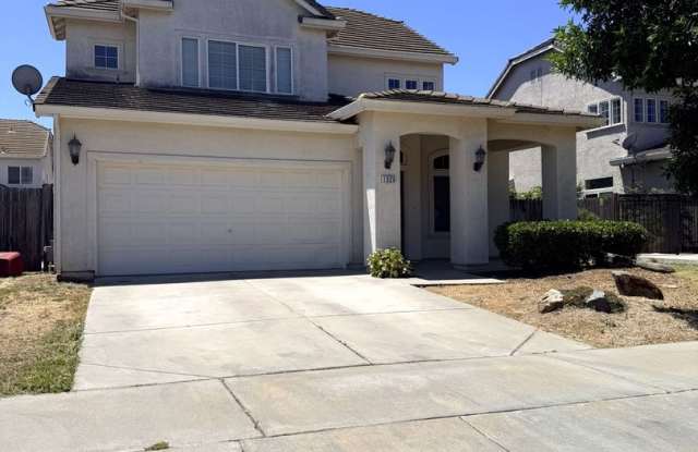 A must see 4/3 with a bedroom downstairs for convenience. photos photos