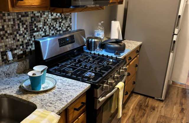 2836 BOARMAN Avenue unit: D photos photos