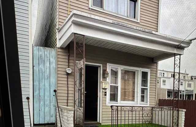 834 E MARKET Street photos photos