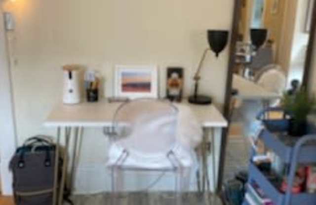 798 Grand Ave Gallery 3