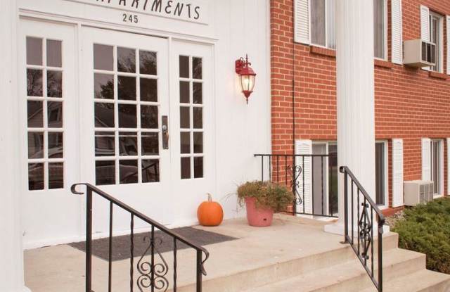 Elm Apartments Gallery 2