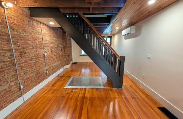 107 E 7TH Avenue Gallery 4