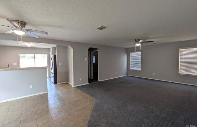 25114 Remington Oaks Gallery 4