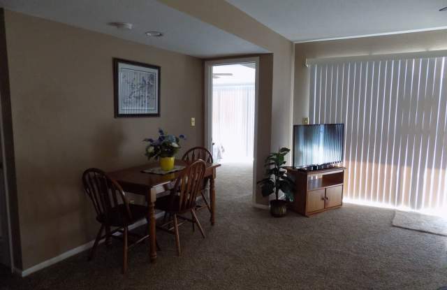 1016 Indian Pointe Gallery 4