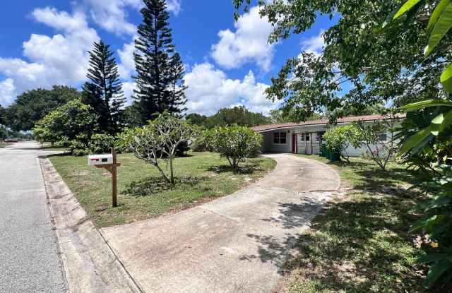 Lovely 3 Bedroom, 2 Bathroom Home in Melbourne!! 15 Minutes from the Beach!! photos photos
