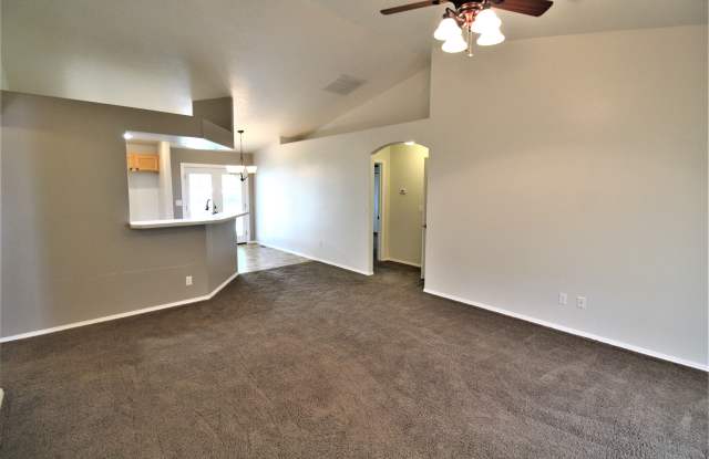 16789 N Hampshire Ct Gallery 2