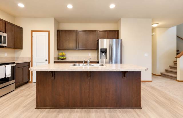 Modern 4BR Corner-Lot Home with Deck & Surrounding Views Gallery 3