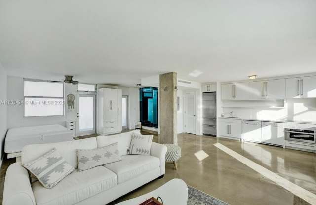 301 Ocean Dr photos photos
