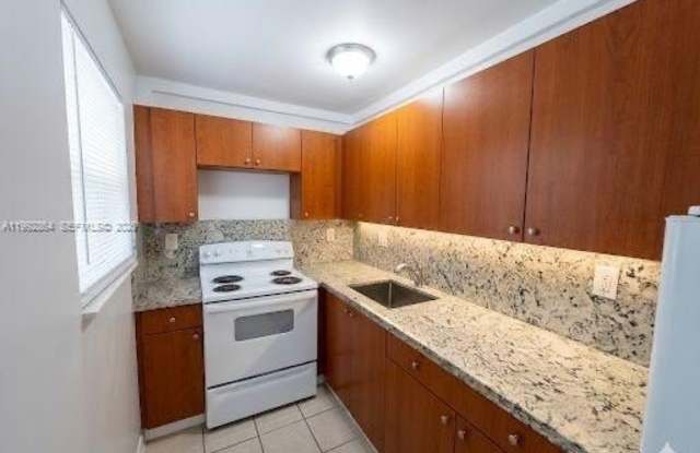 6270 W Flagler St photos photos