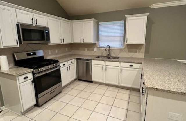 11714 Elizabeth Ct Gallery 3