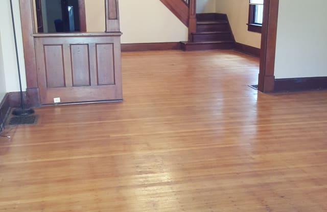 5504 N College Ave - 5504 North College Avenue, Indianapolis, IN 46220