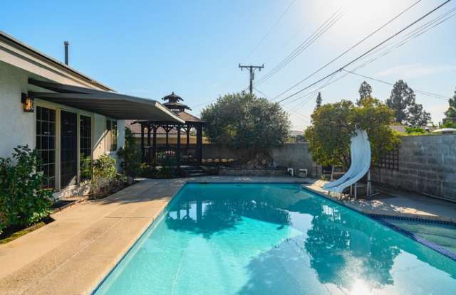 135 Underhill Drive Gallery 2