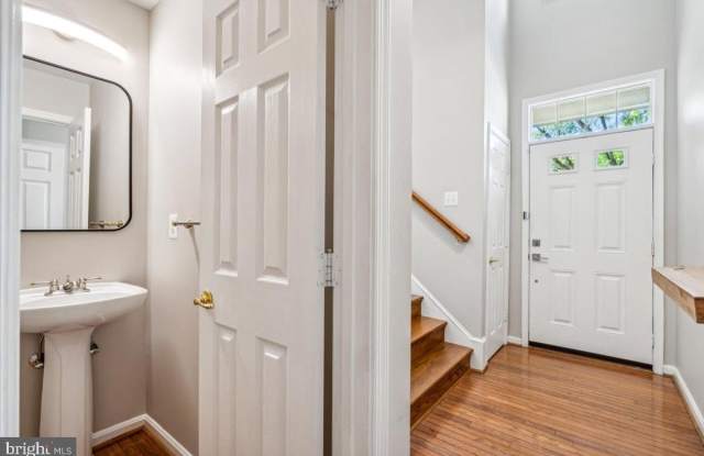 2442 RIPPLING BROOK Road Gallery 4