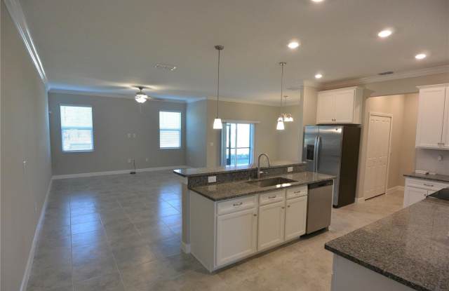 2277 CERULEAN SKY Drive Gallery 4