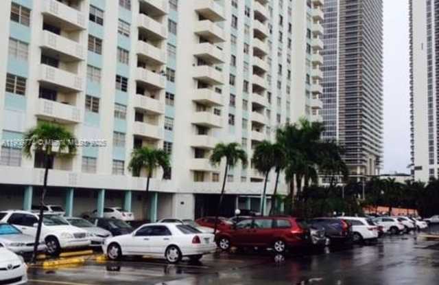 1833 S Ocean Dr photos photos 1833 S Ocean Dr photos photos